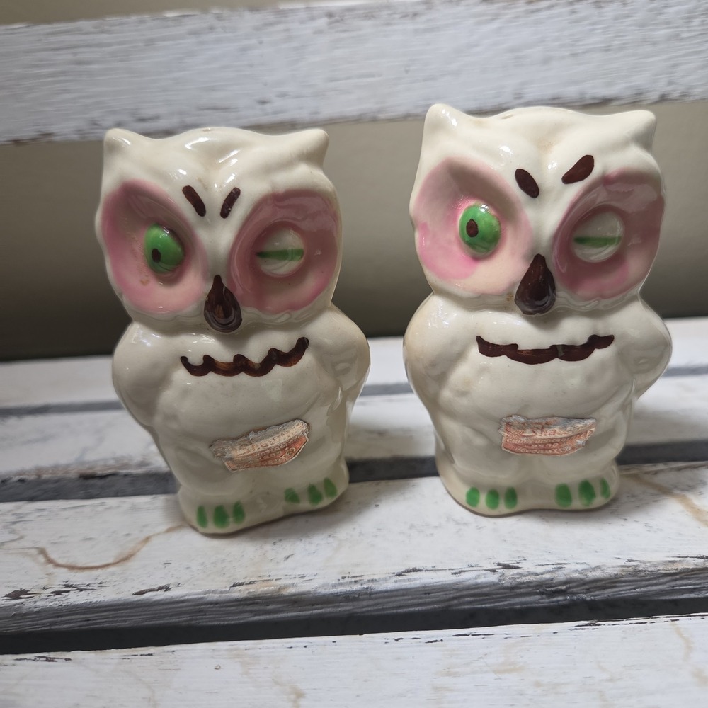 Vintage Shawnee Ppttery Winking Owl Ceramic Salt & Pepper Shakers